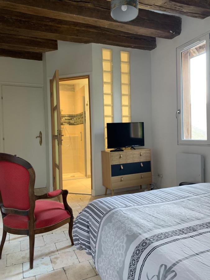 La Grange D Ave Hotell Luynes  Eksteriør bilde