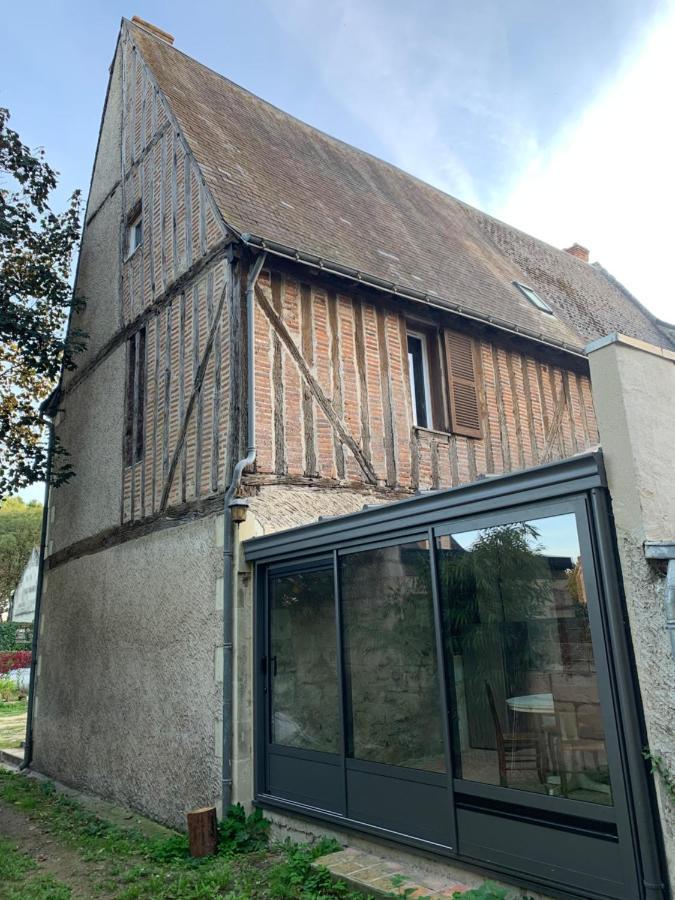 La Grange D Ave Hotell Luynes  Eksteriør bilde
