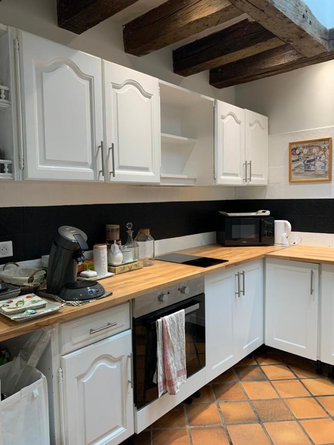 La Grange D Ave Hotell Luynes  Eksteriør bilde