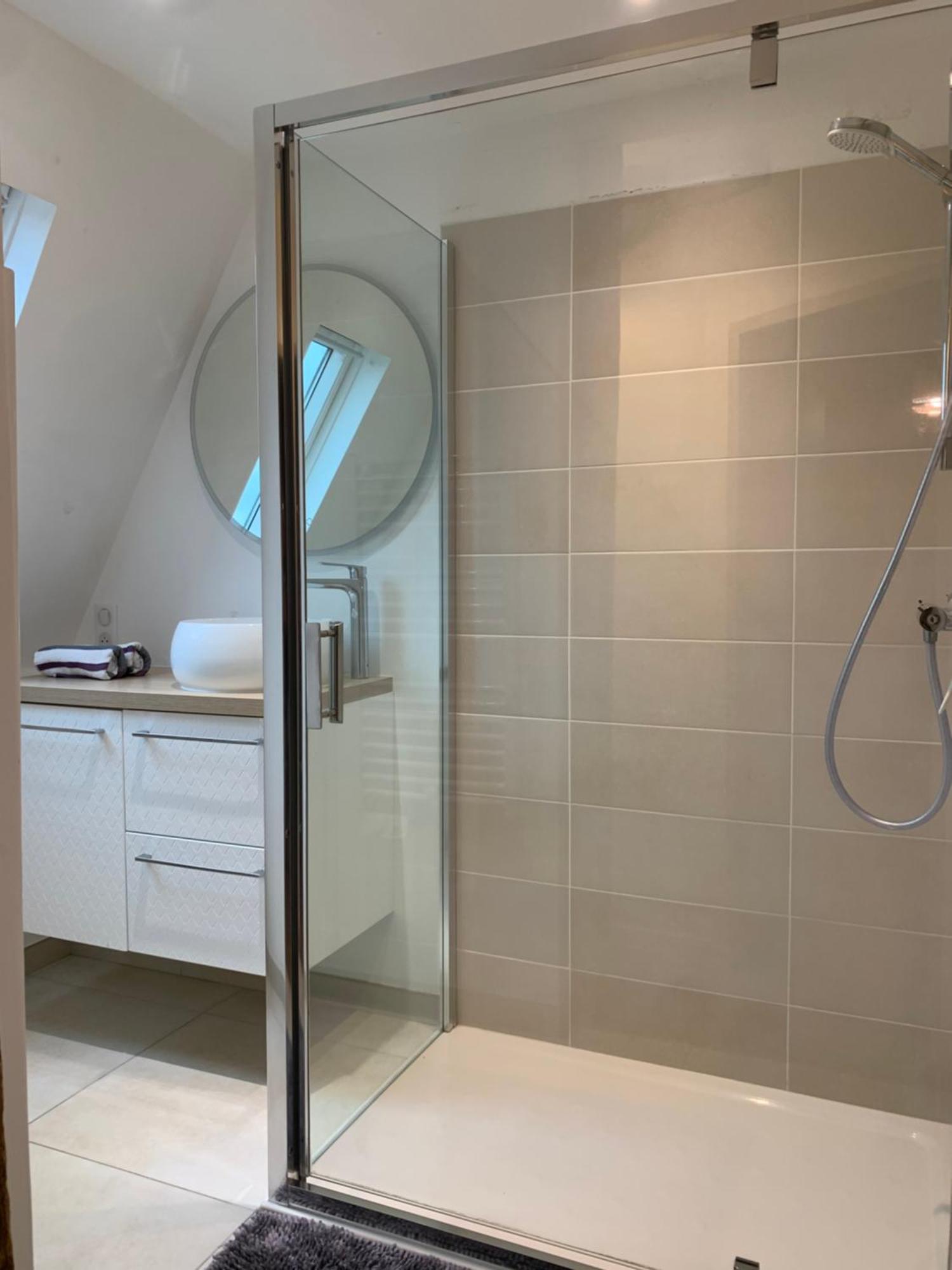 La Grange D Ave Hotell Luynes  Eksteriør bilde